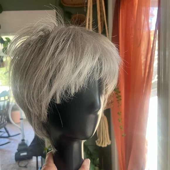 Tony of Beverly FIONA adjustable wig Minx - Picture 1 of 15